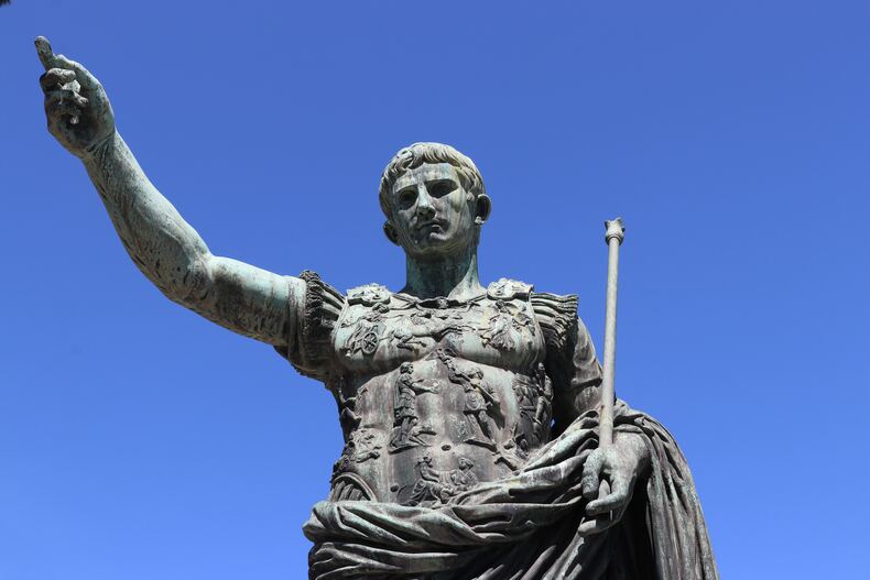 Julius Caesarin patsas.
